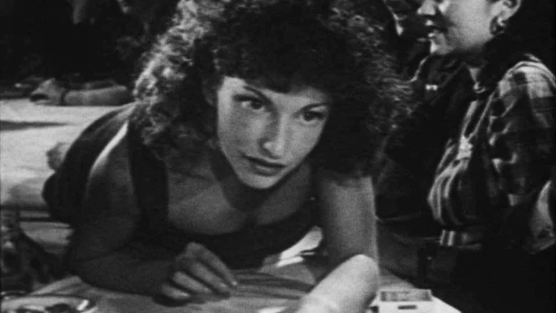 At Land screenshot 4