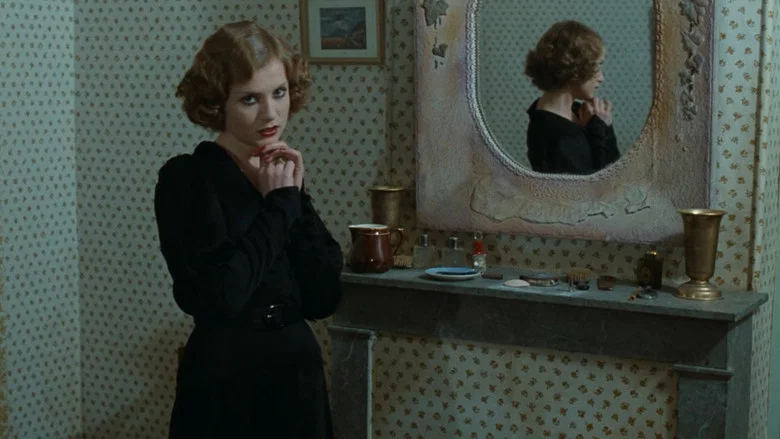 Violette Nozière screenshot 7