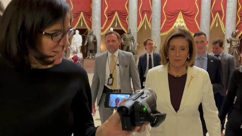 Pelosi in the House screenshot 8
