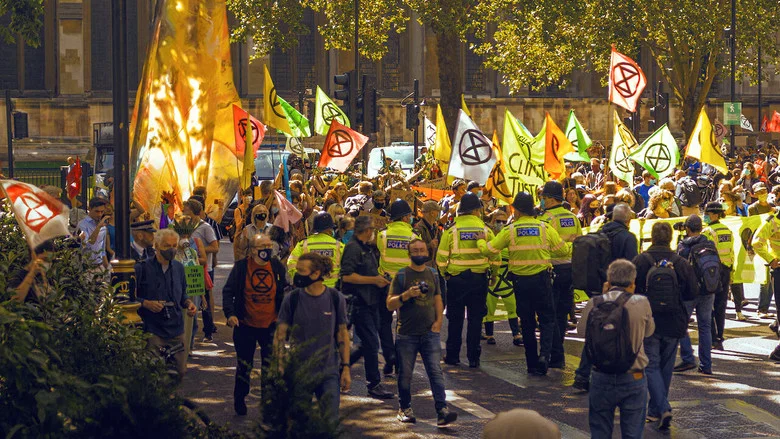 Rebellion screenshot 2