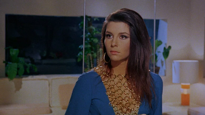 Four Times That Night screenshot 2