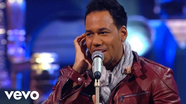 Romeo Santos: The King Stays King – Live at Madison Square Garden screenshot 1