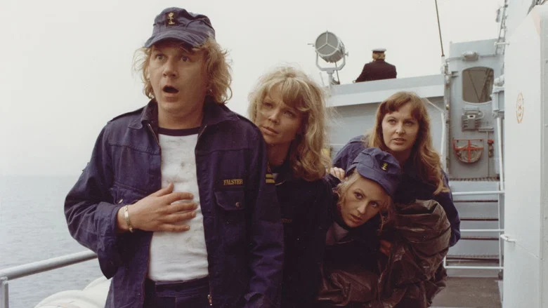 Girls at Sea screenshot 2