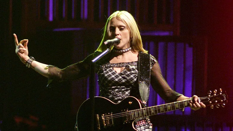 Madonna: Drowned World Tour 2001 screenshot 2