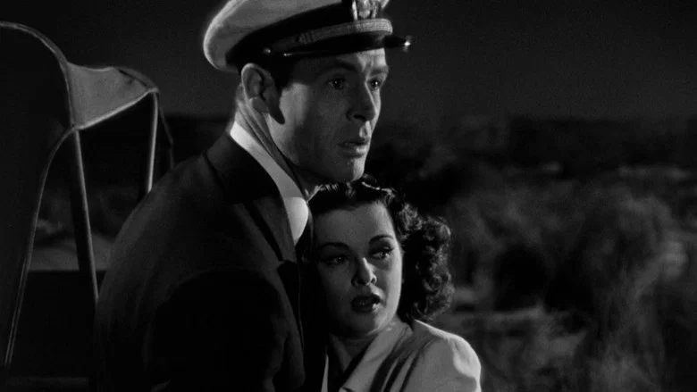 The Woman on the Beach screenshot 8