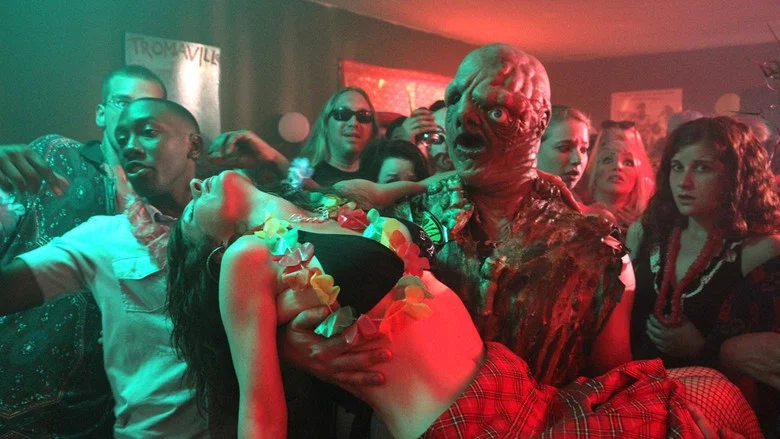 Return to Nuke 'Em High Volume 1 screenshot 3