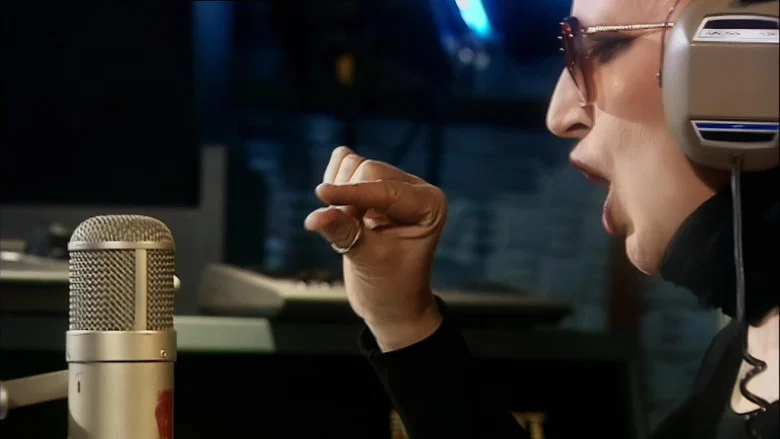 Mina in Studio screenshot 1