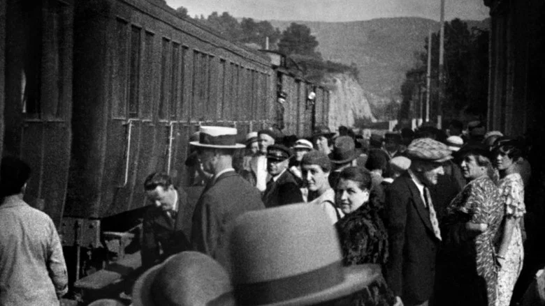 The Arrival of a Train at La Ciotat screenshot 2