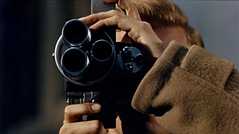 Peeping Tom screenshot 2