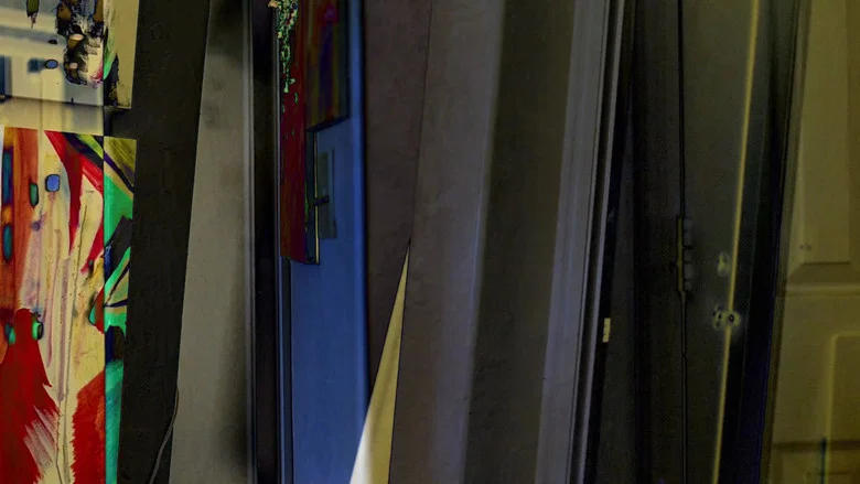 Out of the Law screenshot 1