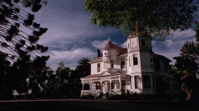 The Return of Count Yorga screenshot 1