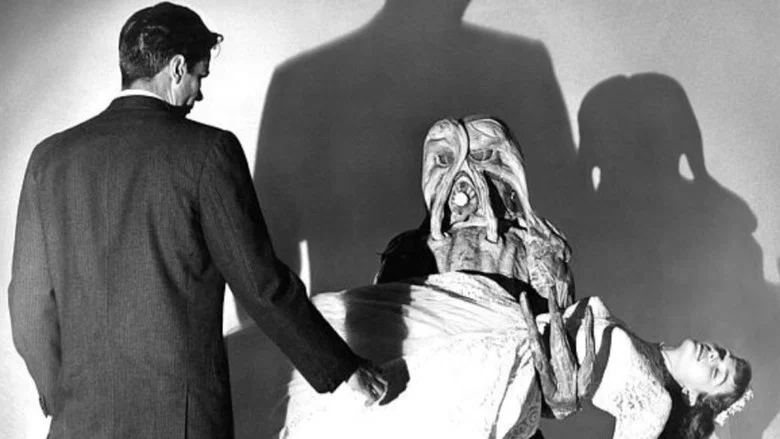 I Married a Monster from Outer Space screenshot 6