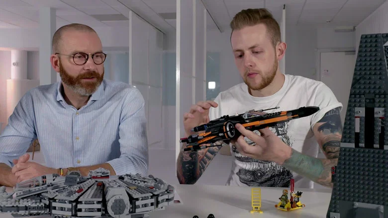 Inside Lego at Christmas screenshot 1