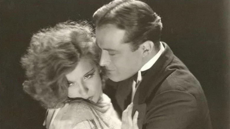 The Woman Between screenshot 1