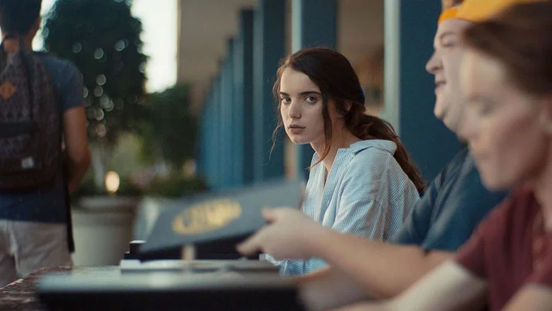 First Girl I Loved screenshot 8
